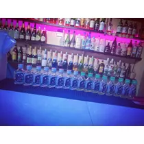 くー