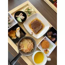 黒輝 りさ