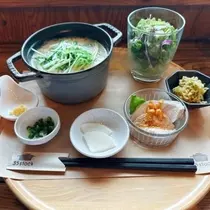 足立 はな