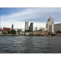 愛羽 仁美
