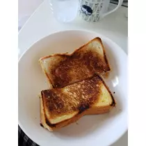 エミ （スタッフ）