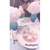 ティラノまな