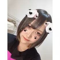 黒服みい