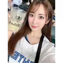 朔間 まりな
