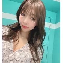 夏目 梨仔