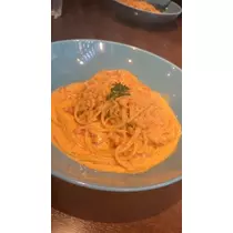 美波 ななみ