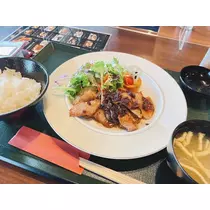 愛羽 仁美