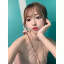葉月 りほ