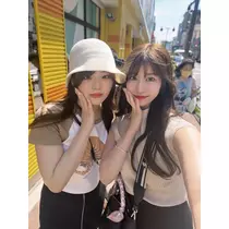 天乃 りさ