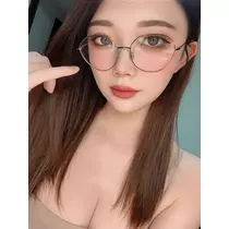 三鷹 真綺