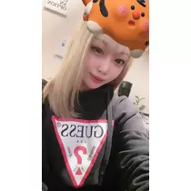 小川 真央