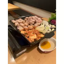 三鷹 真綺