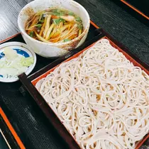 愛羽 仁美
