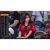 夏目 梨仔