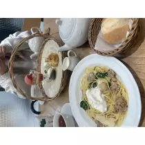 せりな
