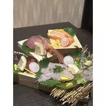 小鳥遊 もか