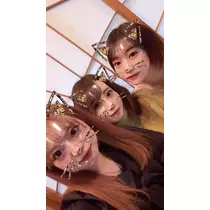あや