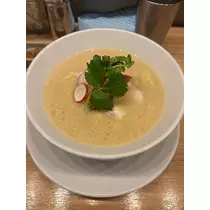 三鷹 真綺
