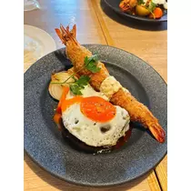 華咲 えみり