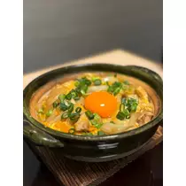 一 依千