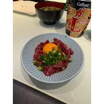 ティラノまな