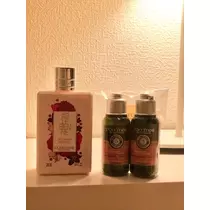 華
