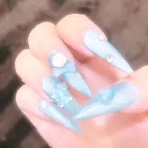 小川 真央
