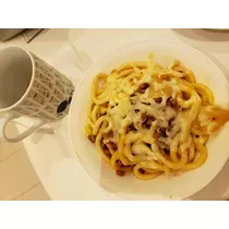 エミ （スタッフ）