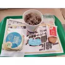 エミ （スタッフ）