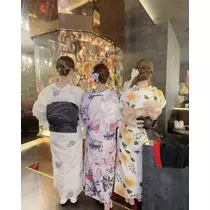 あや