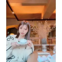 夏目 梨仔