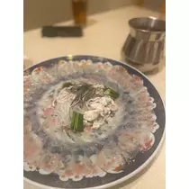 紬 ひい