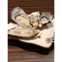 華
