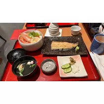 みあ