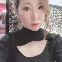海咲  佑奈