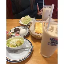 ゆうな