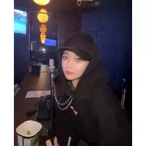 三鷹 真綺