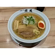 夏樹 あや