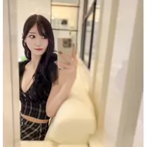美波 ななみ