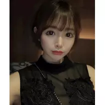 葉月 りほ