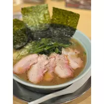 香川 ゆい