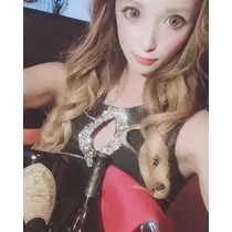 一咲 エム