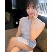天乃 りさ