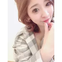 美波 あいか