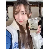 朔間 まりな