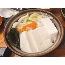 愛羽 仁美