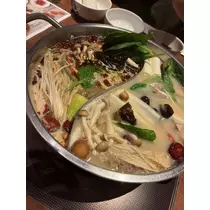 泉 りさ