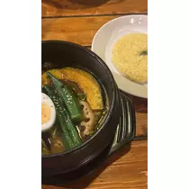 佐野 エマ