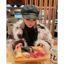 金鑚 明奈