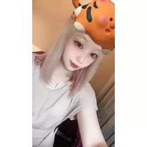 小川 真央